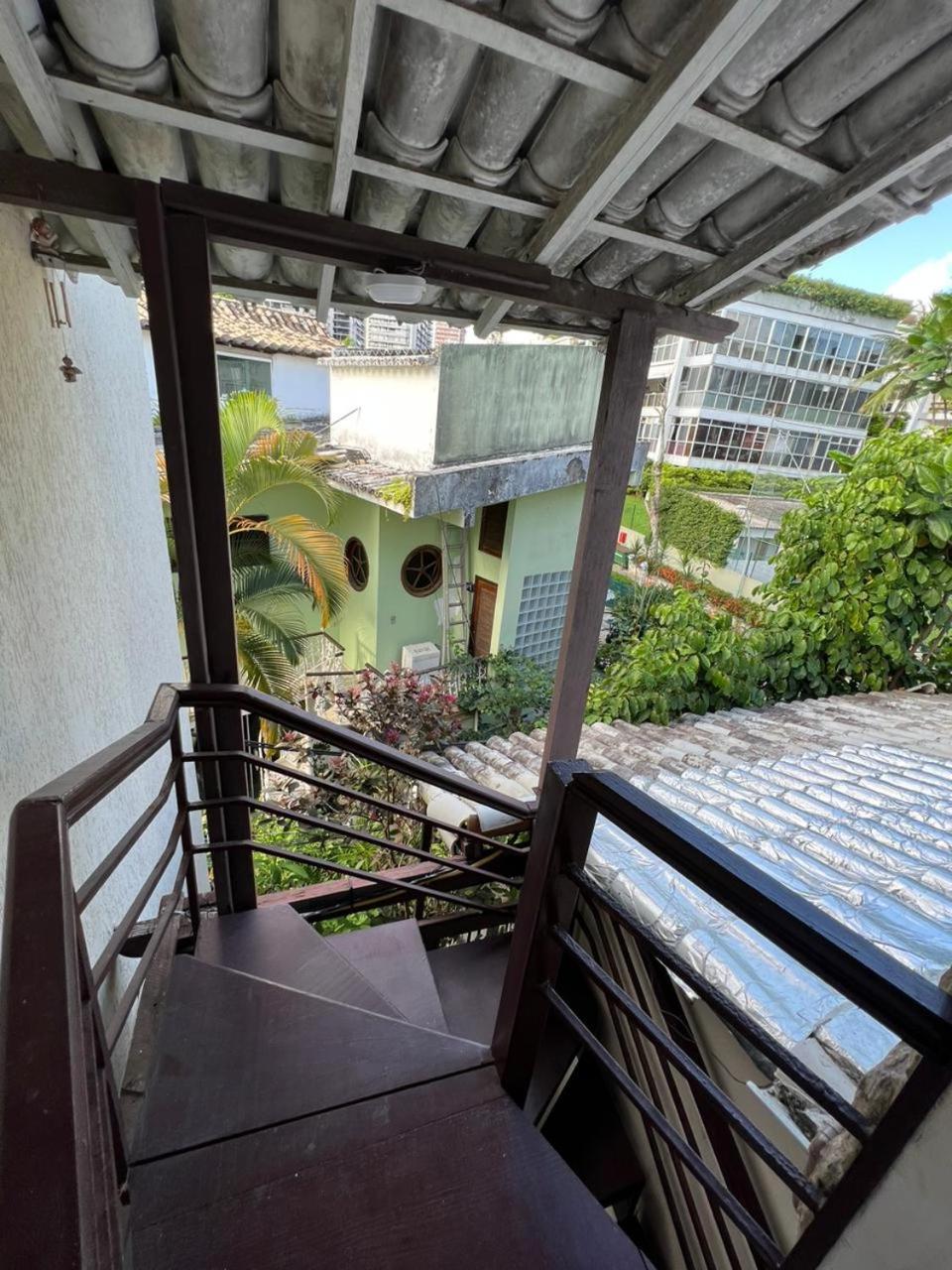 Andar 3 Em Bangalo A Beira Mar , Pe Na Areia